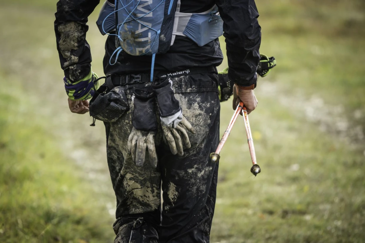 Niejeden upadek zaliczony na błotnistej trasie. Fot. Piotr Dymus
