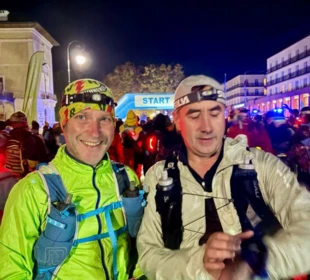 Na starcie w Krynicy-Zdroju, 18 października, niewiele przed godziną 1:00. Fot. Agnieszka Rąb