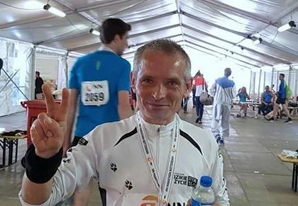 jacek-futiakiewicz-maraton-rotterdam-2017-kadr.jpg